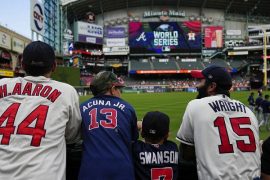 Fanaticos de Atlanta Braves en un juego de la Serie Mundial
