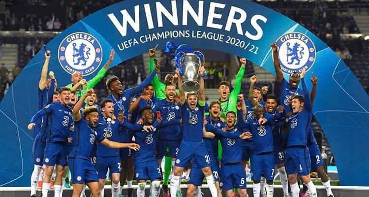 Los jugadores del Chelsea levantan la Champions. El PSG aparece como favorito en las apuestas en esta Liga de Campeones
